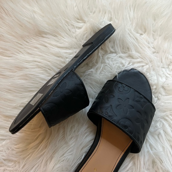 Black Luxury Embossed Slide Sandals - Picture 7 of 10